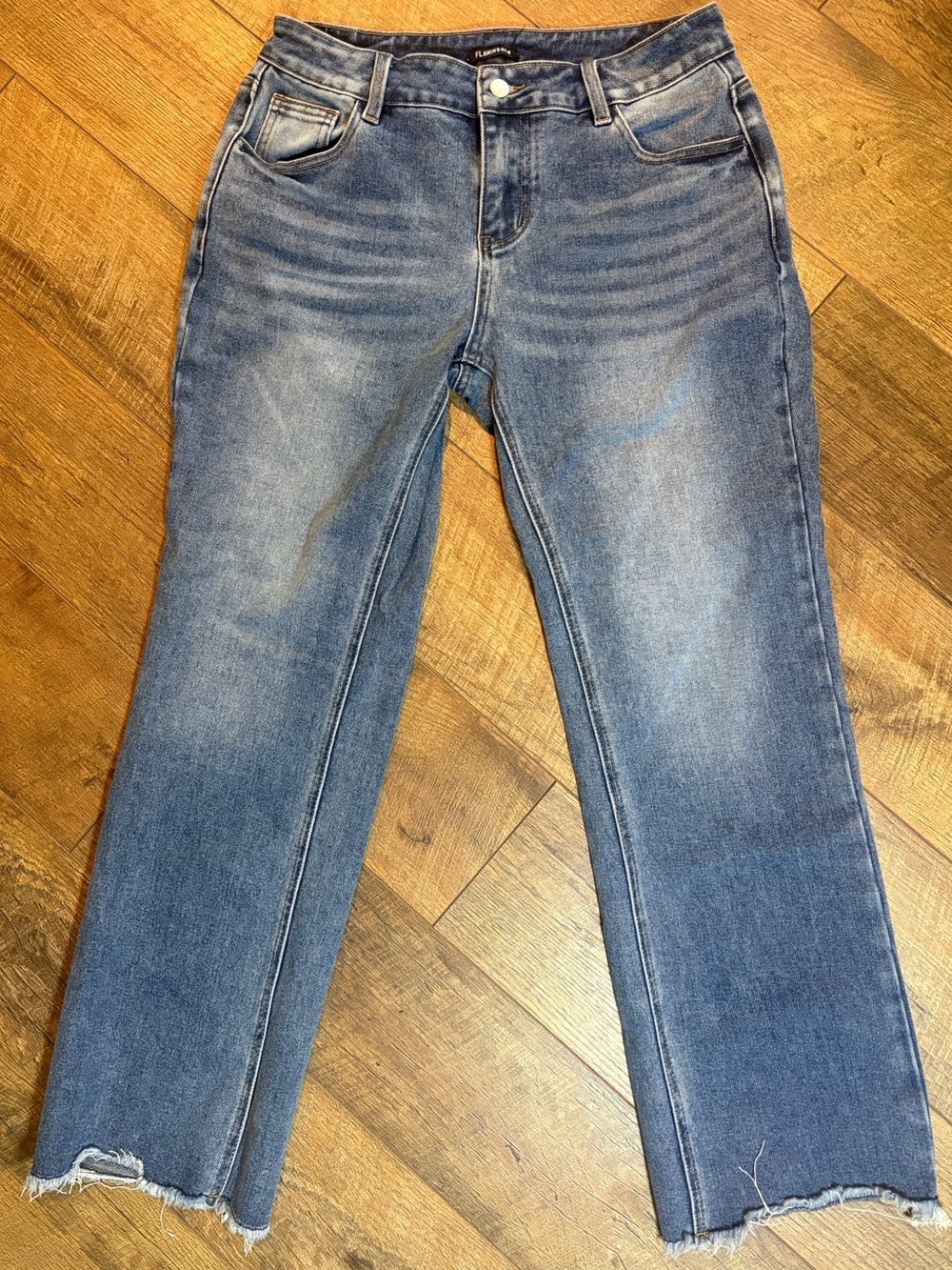 Flamingals Women’s High Rise Raw Hem Jeans Large
